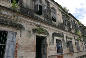 altes Gästehaus am Fluss